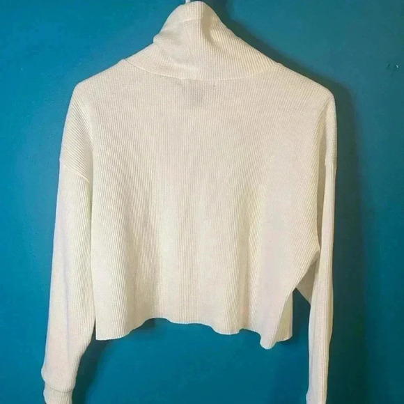Forever 21 White Waffle Crowl Neck Cropped Hoodie Top - Picture 6 of 8